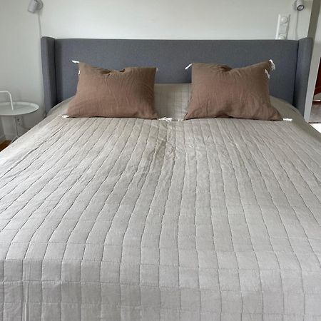 Annies Hus - Very Nice 2 Bedroom Apt Top Floor Стромстад Экстерьер фото